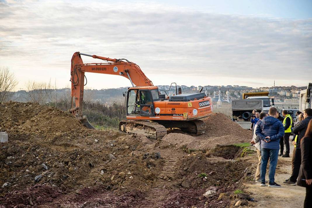 Sadece İstanbul'da vardı, artık o şehirde de hizmete giriyor! İşte metrobüsü kullanacak ikinci şehir... 7